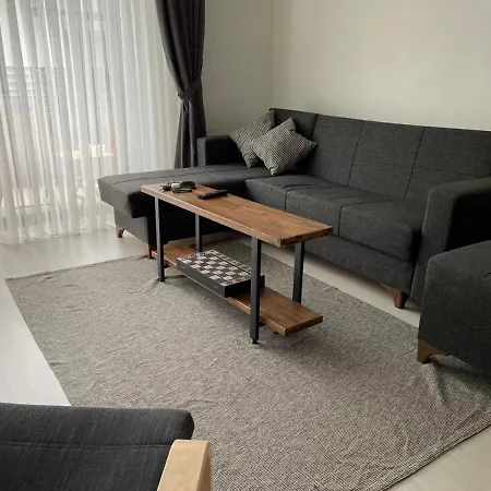 Lovely House With Balcony Near In Sapanca